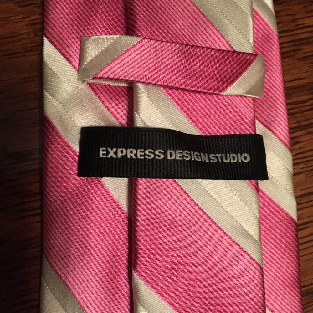 Express Design tie - Picture 3 of 3